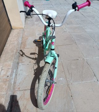 Bicicleta infantil AMIGO color menta