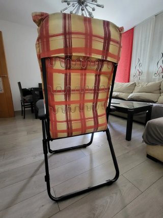 Silla tumbona jardín tela y metal