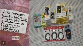 Lote cargadores y auriculares móviles