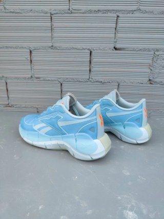 Reebok zig kinetica azul claro 43