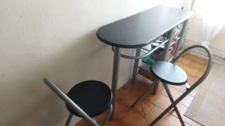 Mesa alta cocina madera y metal + 2 taburetes URGE