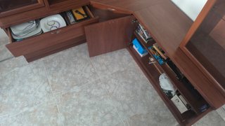 Mobile Angolo Salone in Legno con Vetrine
