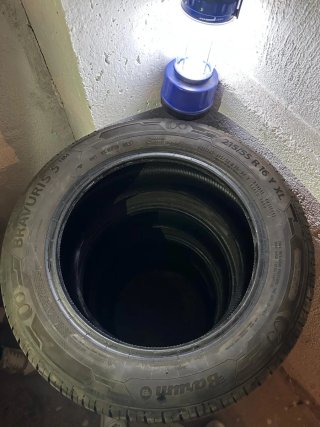 4 Neumáticos Barum Bravuris 5 215/55 R16 97Y XL