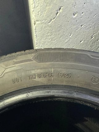 4 Neumáticos Barum Bravuris 5 215/55 R16 97Y XL