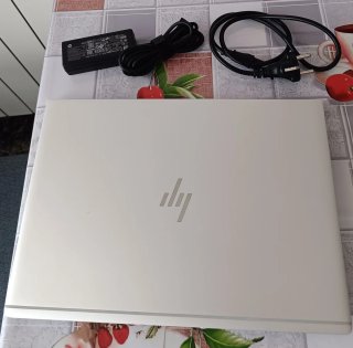Portátil HP Intel Core i5 335GB 8 Gb RAM Táctil.
