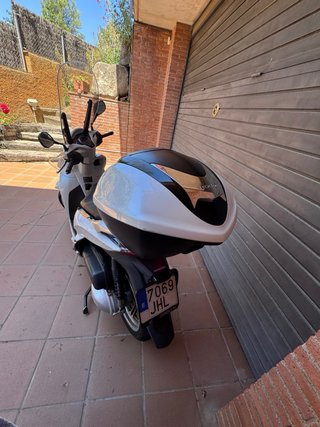 Honda SH300i ABS Scooter Blanca