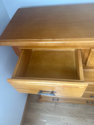 Cómoda de madera con 6 cajones