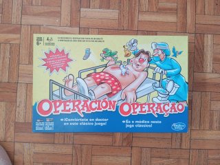 Lote 4 Juegos de Mesa: Monopoly, Operación, TV y C