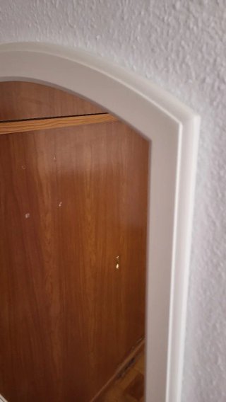 Espejo blanco con marco de madera