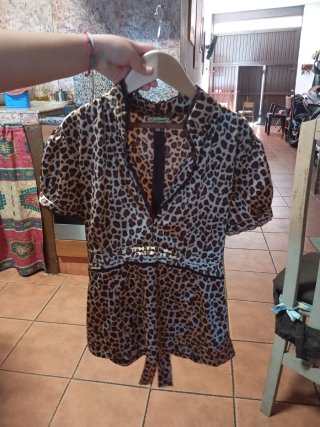 Blusa estampada leopardo