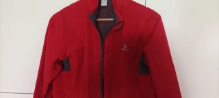 Chaqueta deportiva Kalenji roja