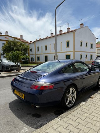 Porsche 911 2000
