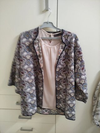 Conjunto Chaqueta y Blusa Multicolor