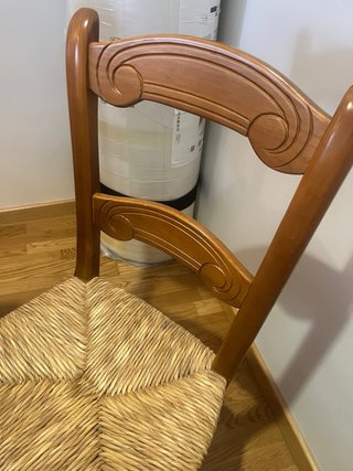 Mesa extensible madera maciza y 6 sillas.