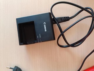 Fotocamera Canon EOS 2000D