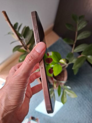 iPhone 16 Pro Max en perfecto estado