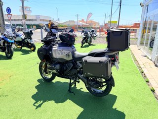 BMW R300GS ADVENTURE TRIPLEBLACK - AÑO 2024