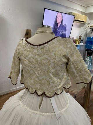 Corpiño fallera dorado con detalles