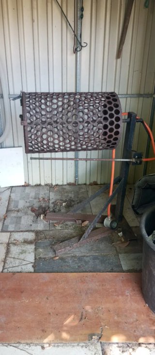 Asador de pimientos metálico