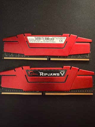 2x8GB DDR4-3000 CL15 G.Skill Ripjaws V