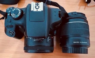 Cámara Canon EOS 1300D + Accesorios