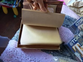 Diario in legno grezzo