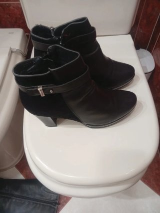 Botines negros de tacón