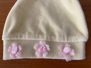 Conjunto bebé: pelele, gorrito y babero