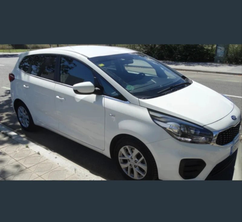 KIA Carens 2017. 66800 km - foto 1