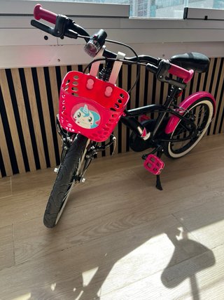Bicicleta Btwin Niña Rosa y Negra