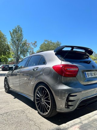 Mercedes-Benz A45 AMG