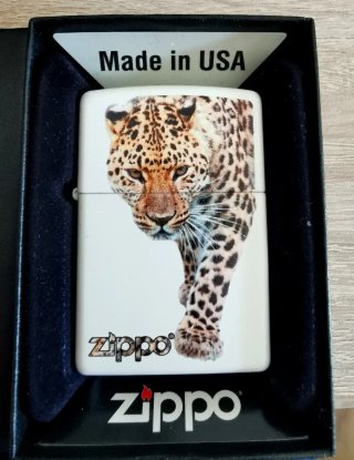 Zippo Bianco Stampa Leopardo Made in USA 2013