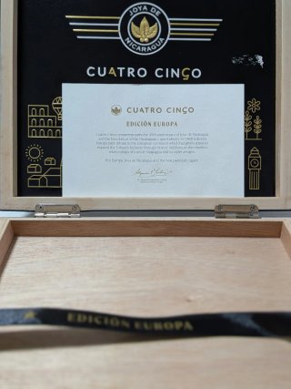 Caja Joya de Nicaragua Cuatro Cinco Edición Europa