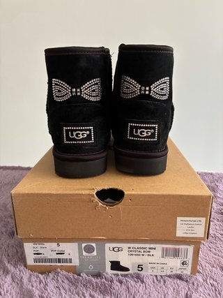 Botas UGG Mini Crystal Bow Negras Tiene cristales
