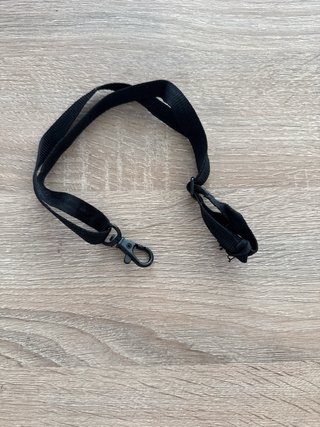 Correa y accesorio para cámaras