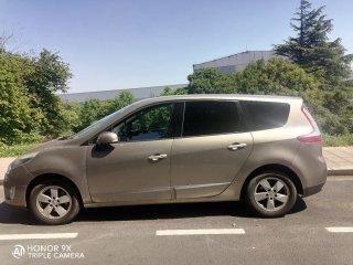 Renault Scenic 2011