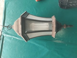 Farol colgante de metal y cristal