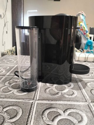 Cafetera Nespresso Vertuo Plus Negra