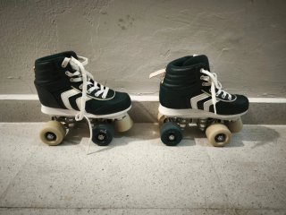 Patines 4 ruedas talla 33