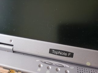 Parti Notebook Topnote F ASUS