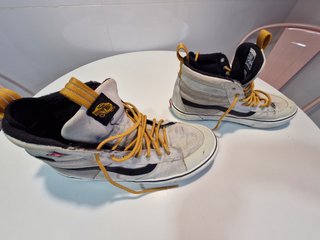 Zapatillas altas Vans Beige/Negro