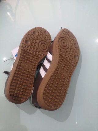 Zapatillas Adidas Samba Marrones y Blancas
