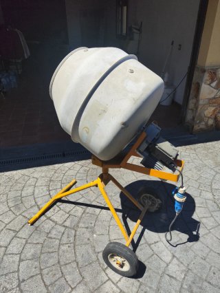 Hormigonera Imer MB130 Eléctrica + cable 3 a 2 pin