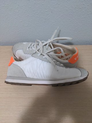 Zapatillas Bimba y Lola Blancas Talla 38