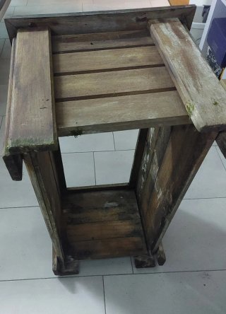 Macetero Grande de Madera de Teca para Restaurar