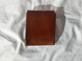 Cartera de piel con grabado
