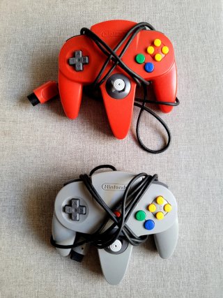 Nintendo 64 Negra con Accesorios