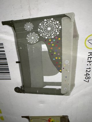 Parque infantil con diseño de estrellas