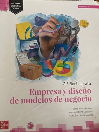 Libros 2 bach ciencias sociales, en buen estado