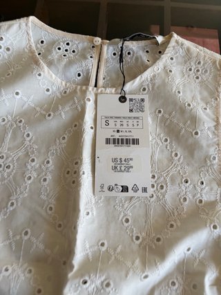Top bordados Zara a estrenar